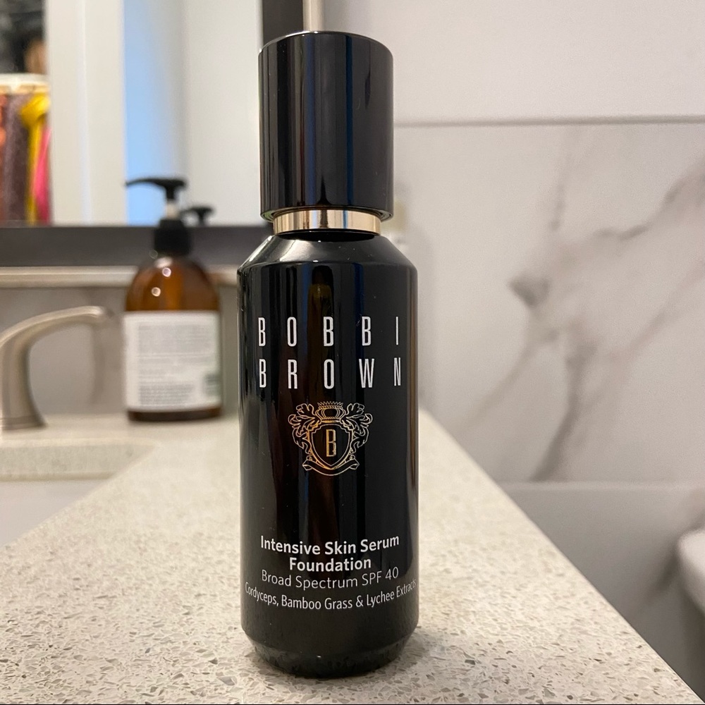 Bobbi Brown Intensive Serum Foundation N042 Beige SPF 40